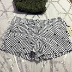 British Khaki sailboat shorts - Size 12